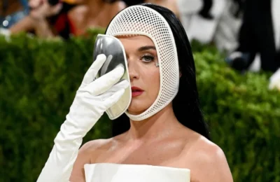 Apariția care a șocat pe toată lumea. Cum i-a păcălit Katy Perry pe toți la Met Gala