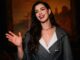Anne Hathaway a apărut cu șuvițe caramel în a treia sarcină