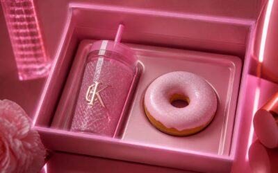 Kylie Jenner a lansat o campanie Dunkin cu trei băuturi roz disponibile ACUM