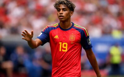 Lamine Yamal a sărbătorit titlul mondial la 19 ani alături de Inés García Santos