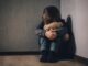 Semnele care arată că frica a înlocuit educația în relația cu copilul