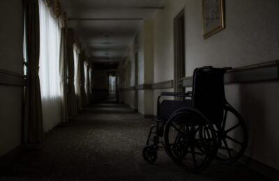 Studiul pe 955.105 soți indică un risc mai mare de demență pentru partenerii persoanelor diagnosticate