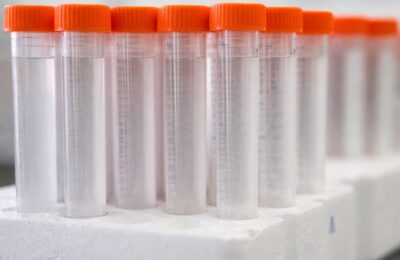 Suedia interzice din 1 ianuarie 2028 peste 10.000 de substanțe PFAS din produse de consum