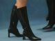 Cizme până la genunchi pentru gambe late, cu un model sub 25 de dolari