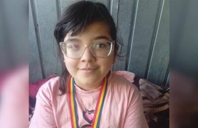 Lăcrămioara, 10 ani, are șansa să vadă cu ochiul drept după două intervenții făcute pro bono