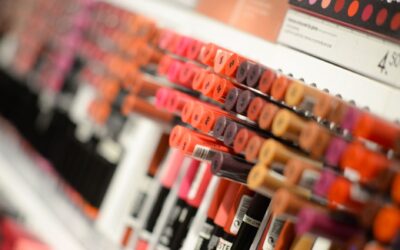 Brandurile beauty accesibile și cele cu fondatori cunoscuți atrag tot mai multe vizite pe site-uri